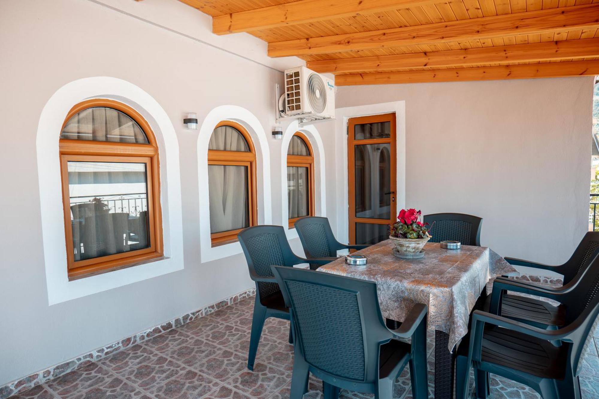 Fabio Guest House Gjirokastra Kültér fotó